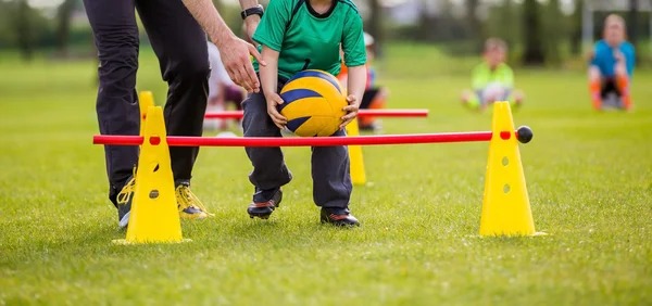 中超转会窗口动态汇总 人员流动对阵容影响
